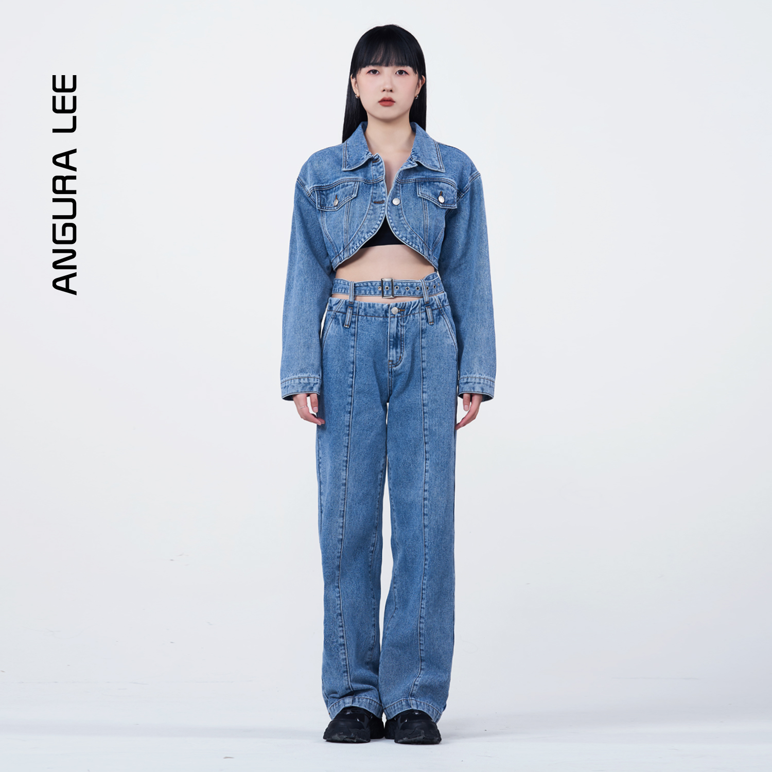 春夏經(jīng)典水洗淺藍(lán)女裝牛仔短裝外套