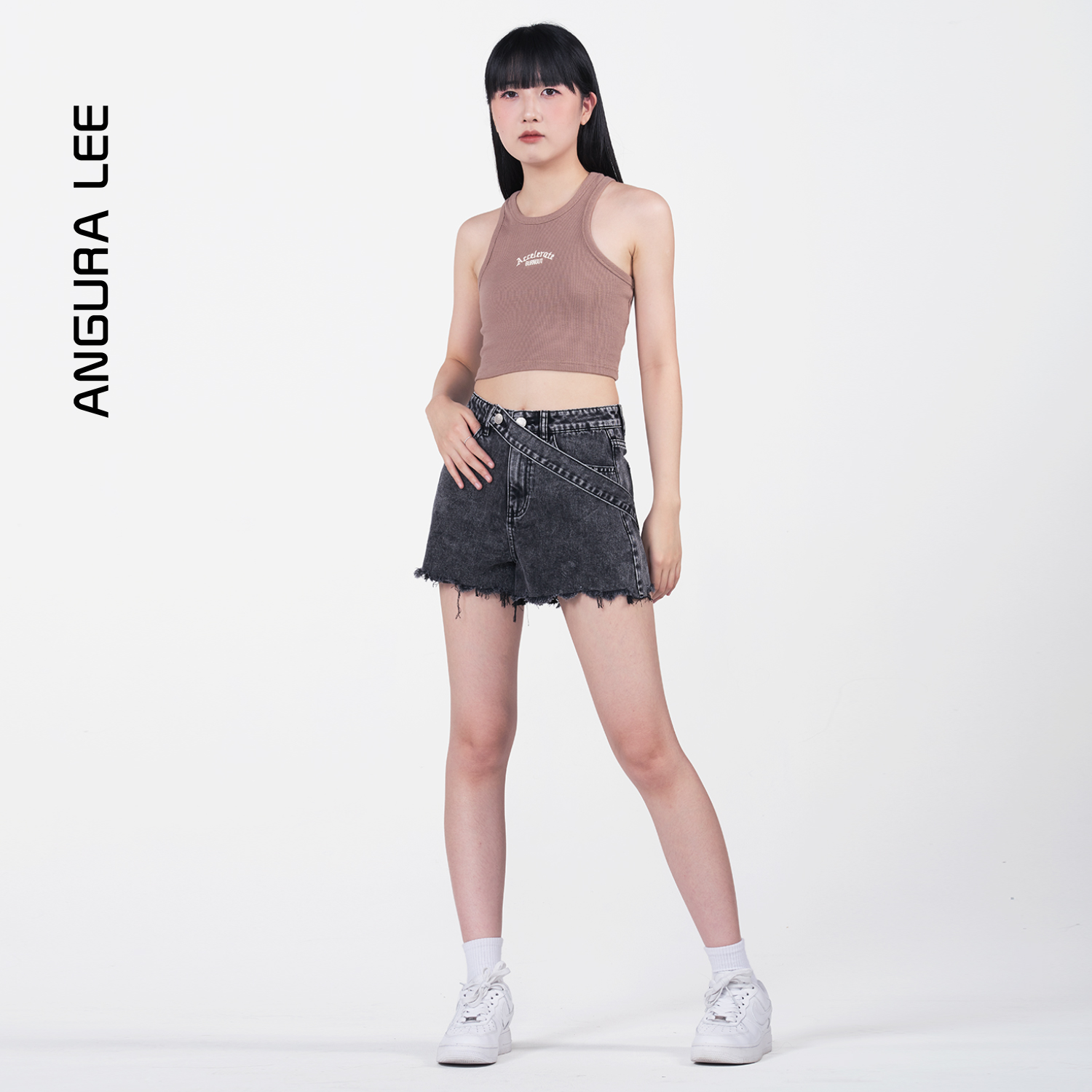 春夏經典水洗黑女裝設計感牛仔高腰短褲